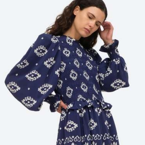 Sea NY The Sonia long sleeve smocked dress features a smocked bodice LS 6 - Picture 4 of 7